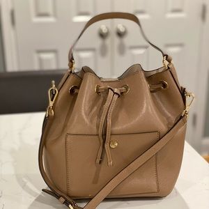 Michael Kors Bucket Bag